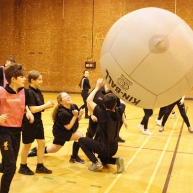 Kin Ball